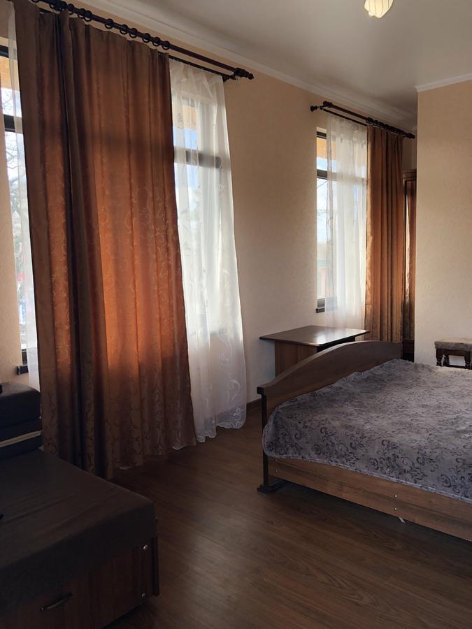 Cafe-Hotel Assir Pitsunda Eksteriør billede